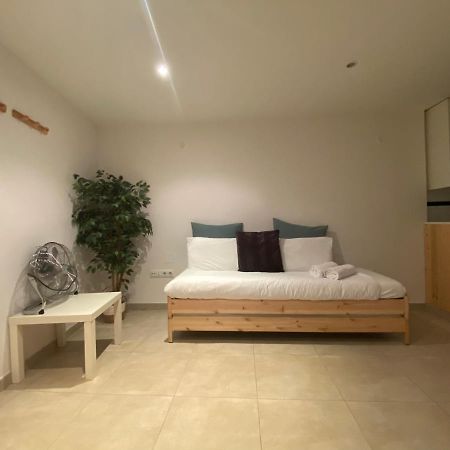 Centrico Apartamento En Embajadores Apartman Madrid Kültér fotó